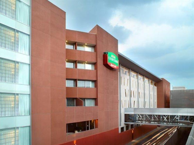 Courtyard By Marriott Mexico City Airport Екстер'єр фото